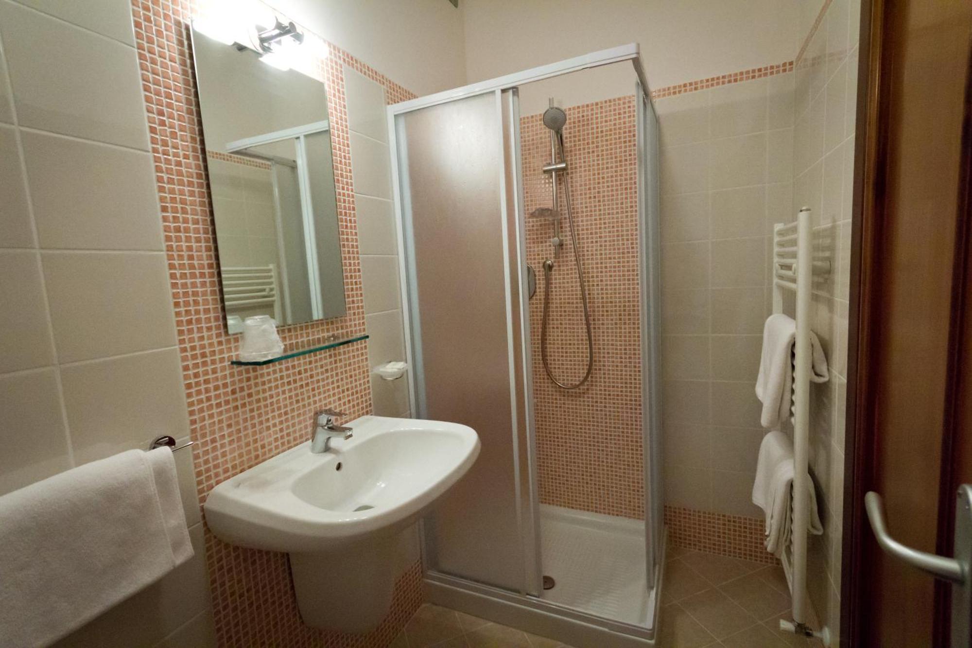 Hotel Donnini Asyż Zewnętrze zdjęcie