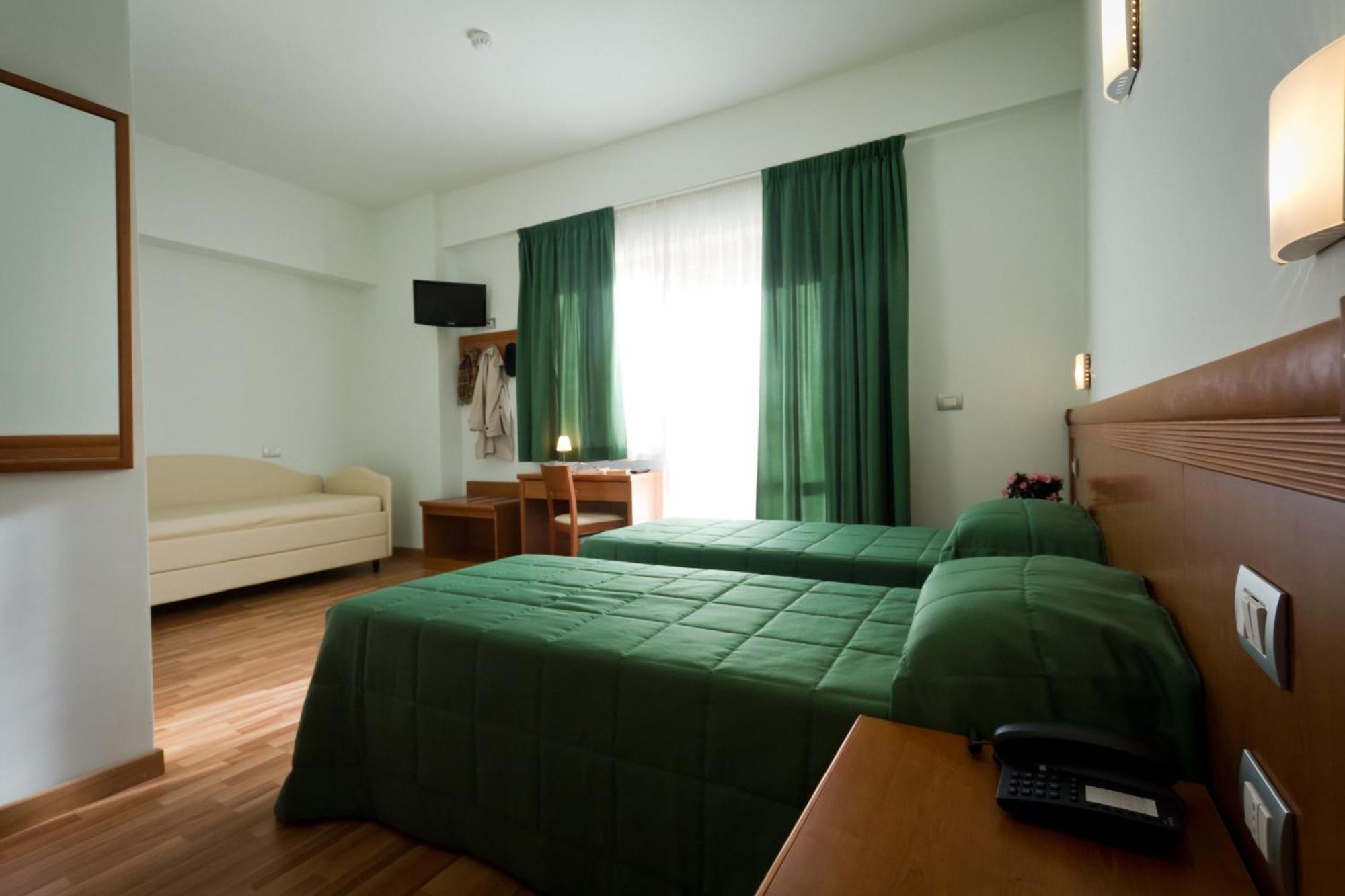 Hotel Donnini Asyż Zewnętrze zdjęcie